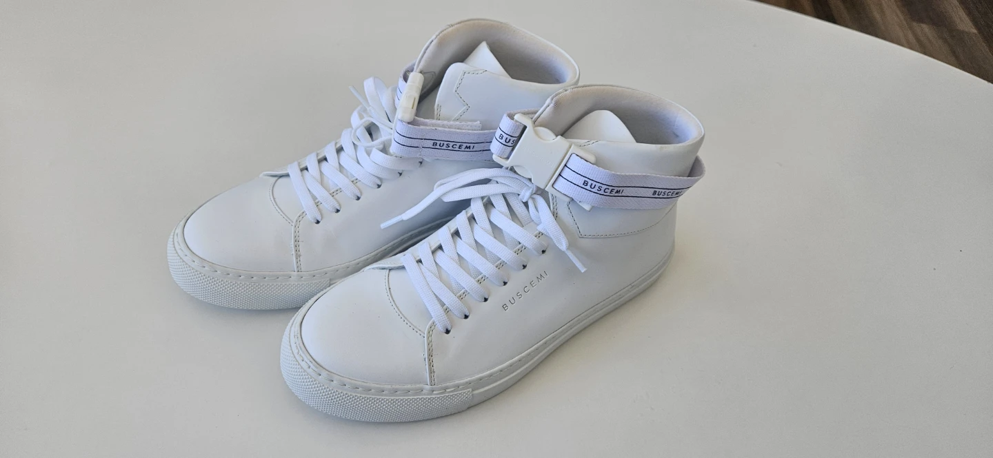 BUSCAM WOMEN'S SHOES