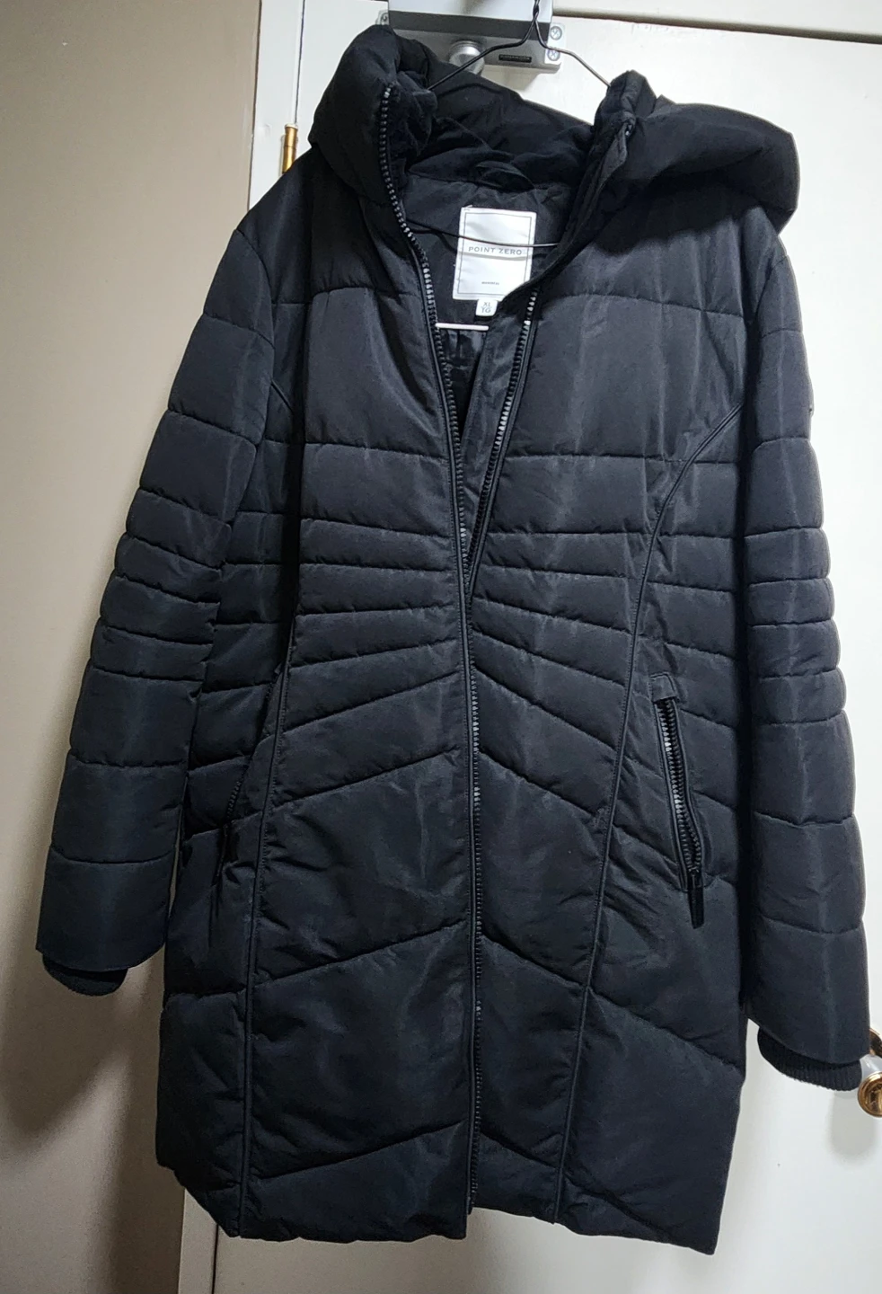 Point Zero Black Puffer Coat - Size xl