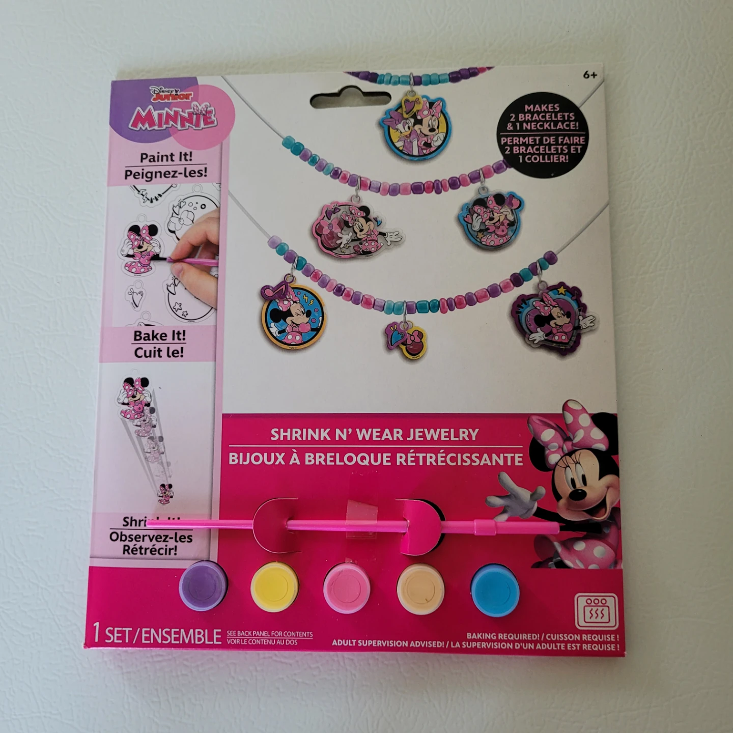 ♥️ FREE Shrink and Wear Minnie Jewelry Craft Kit