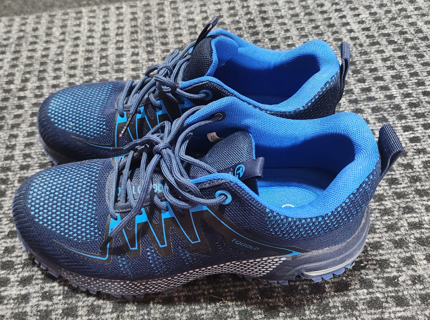 Men's Blue Athletic Shoes with steel toe