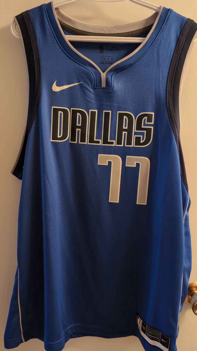 Dallas Mavericks Luka Dončić #77 Jersey