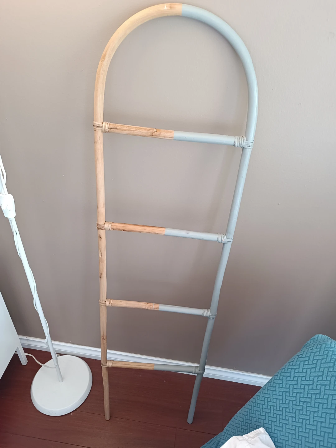 Decorative Ladder Shelf - photo 2