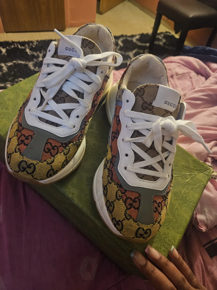 Gucci GG Canvas Low-Top Sneakers