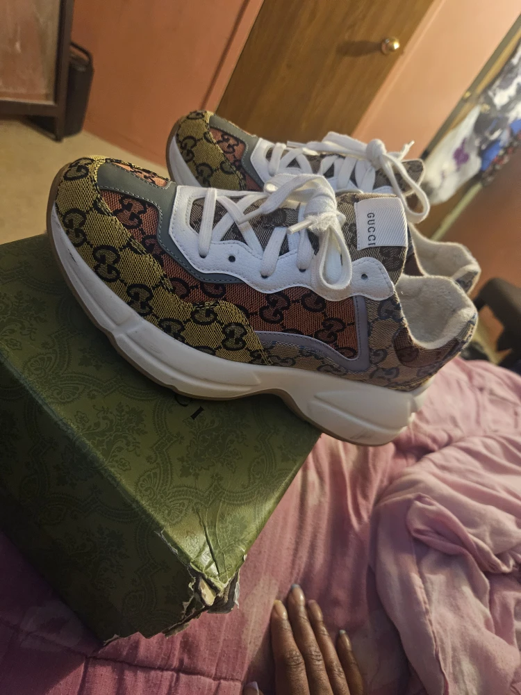 Gucci GG Canvas Low-Top Sneakers - photo 3