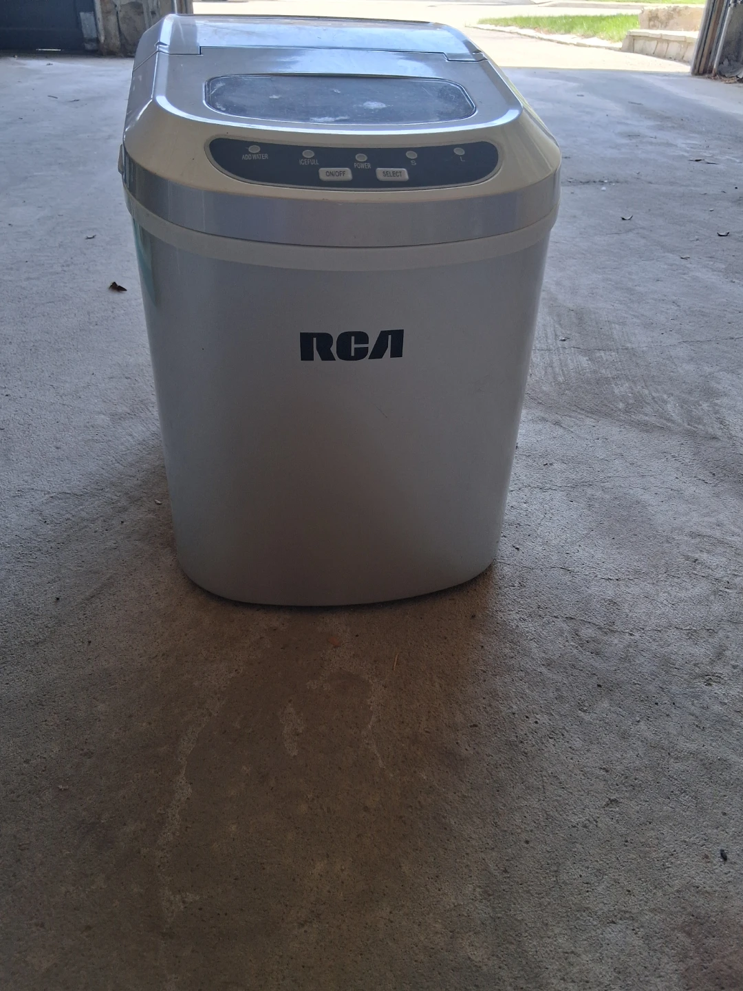 RCA Portable Ice Maker