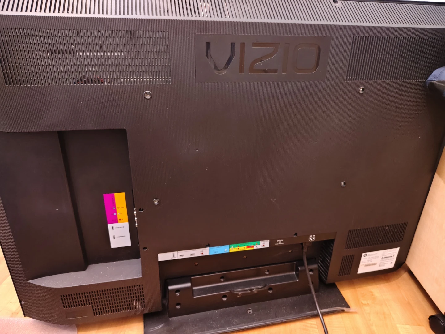 VIZIO 42" HDTV no backlight, need repair - photo 3