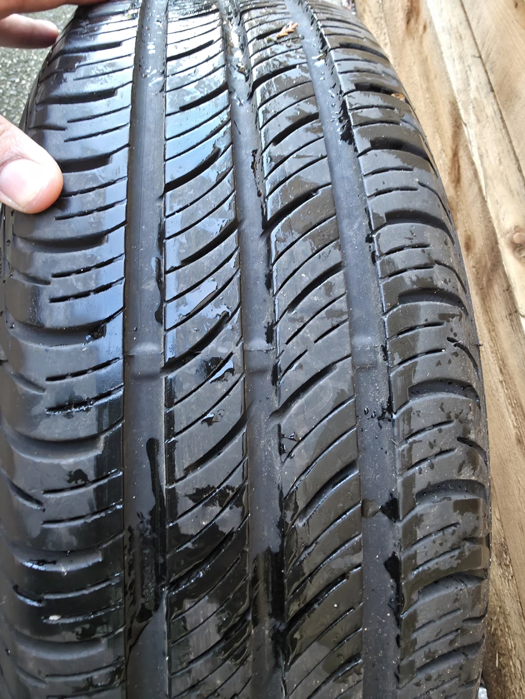 195 65R15 continental all season tires with wheels - photo 3
