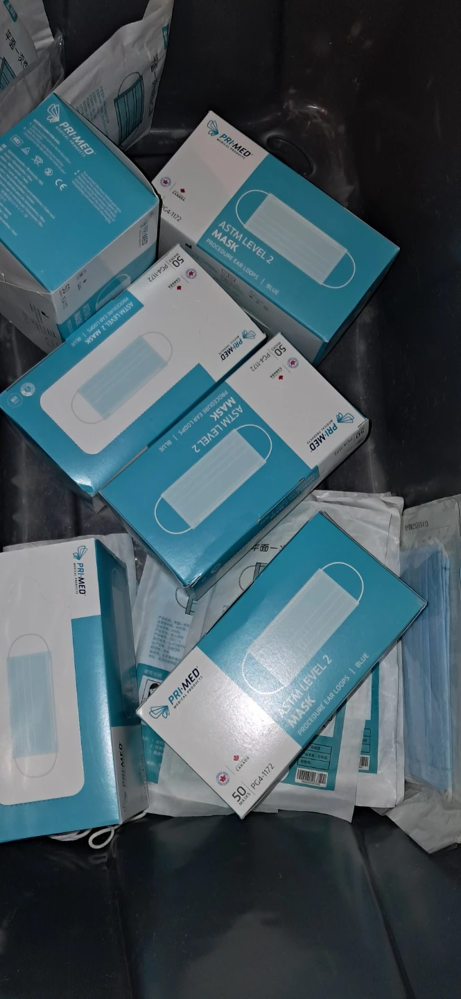400 Surgical Medical Masks - photo 2