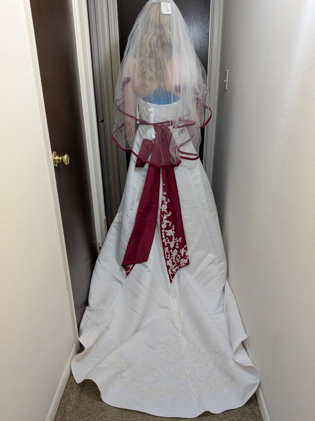 Wedding Dress - photo 2