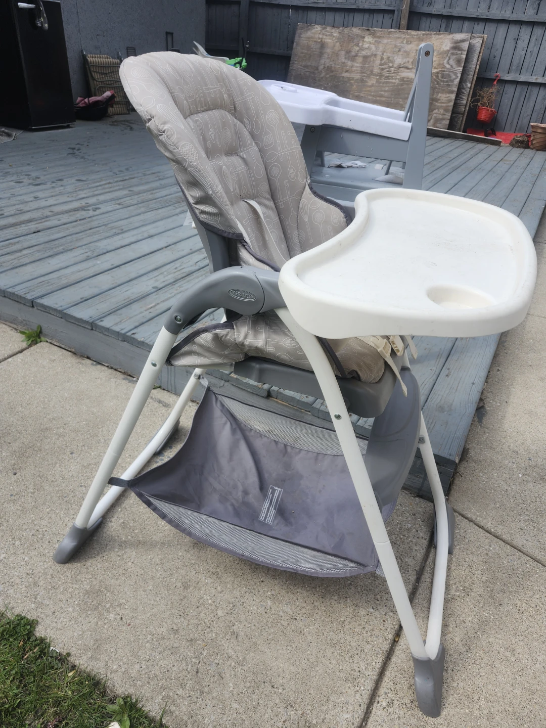 Graco High Chair - photo 2