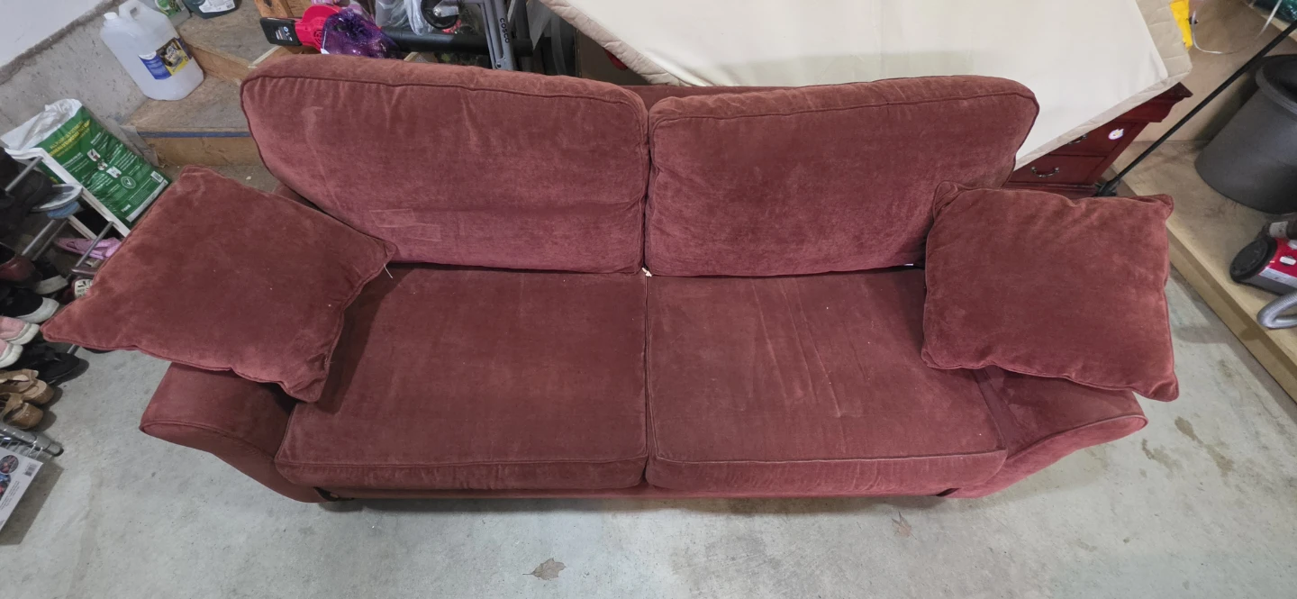 Rust brownish Red Velvet Sofa with Cushions - photo 2