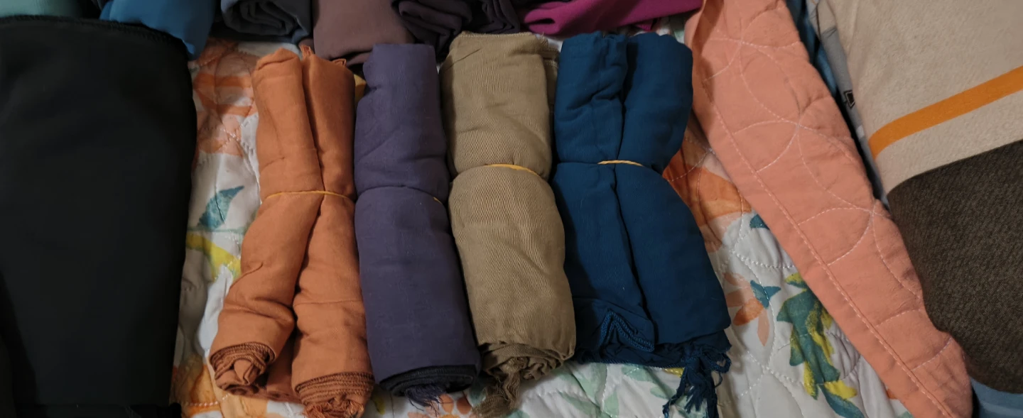 Assorted Hijab Scarves - Various Colours & Fabrics - photo 5