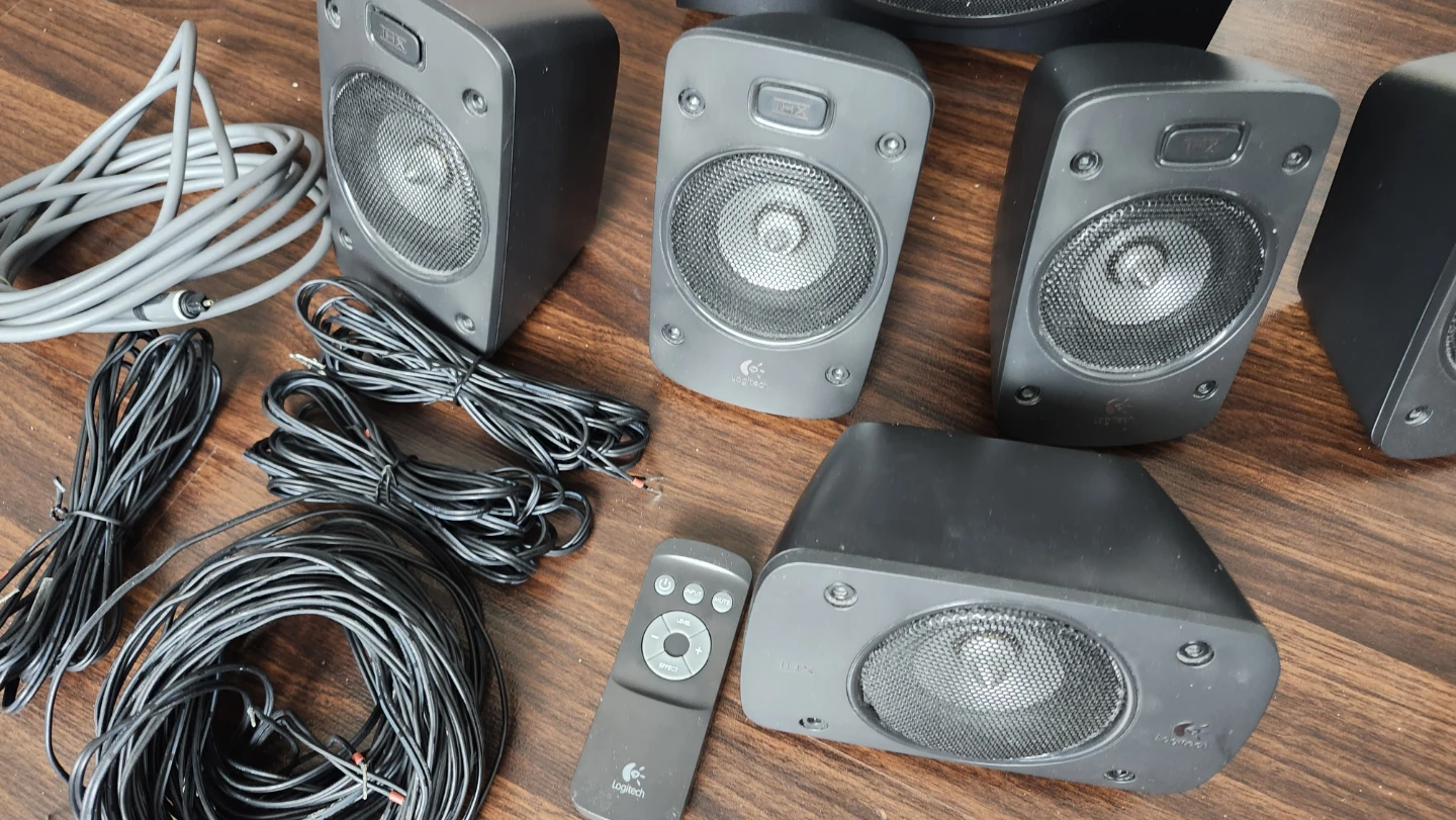 Logitech Z906 5.1 Digital Speaker System - photo 2