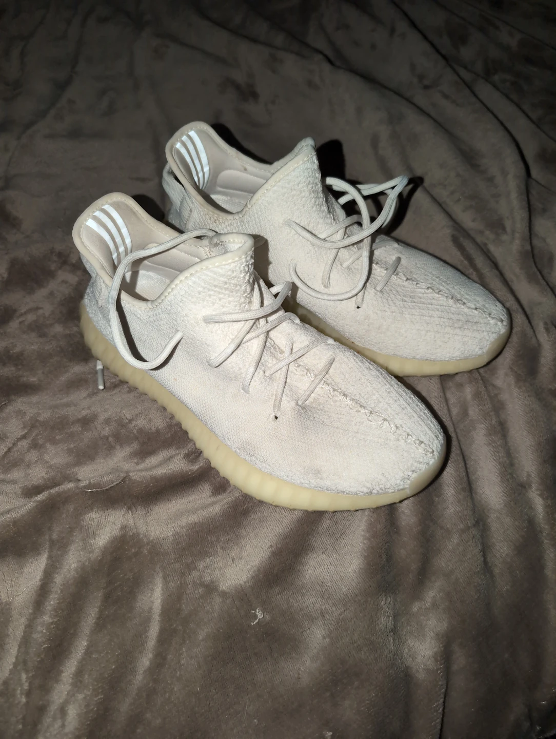 Adidas Yeezy Boost 350 V2 Cream/Triple White Sneakers