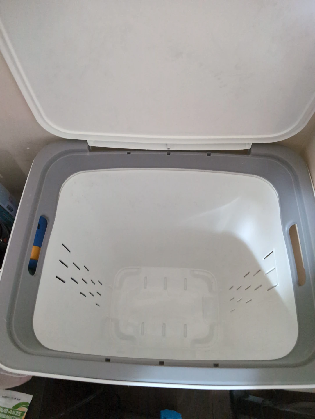 Laundry Hamper - photo 2