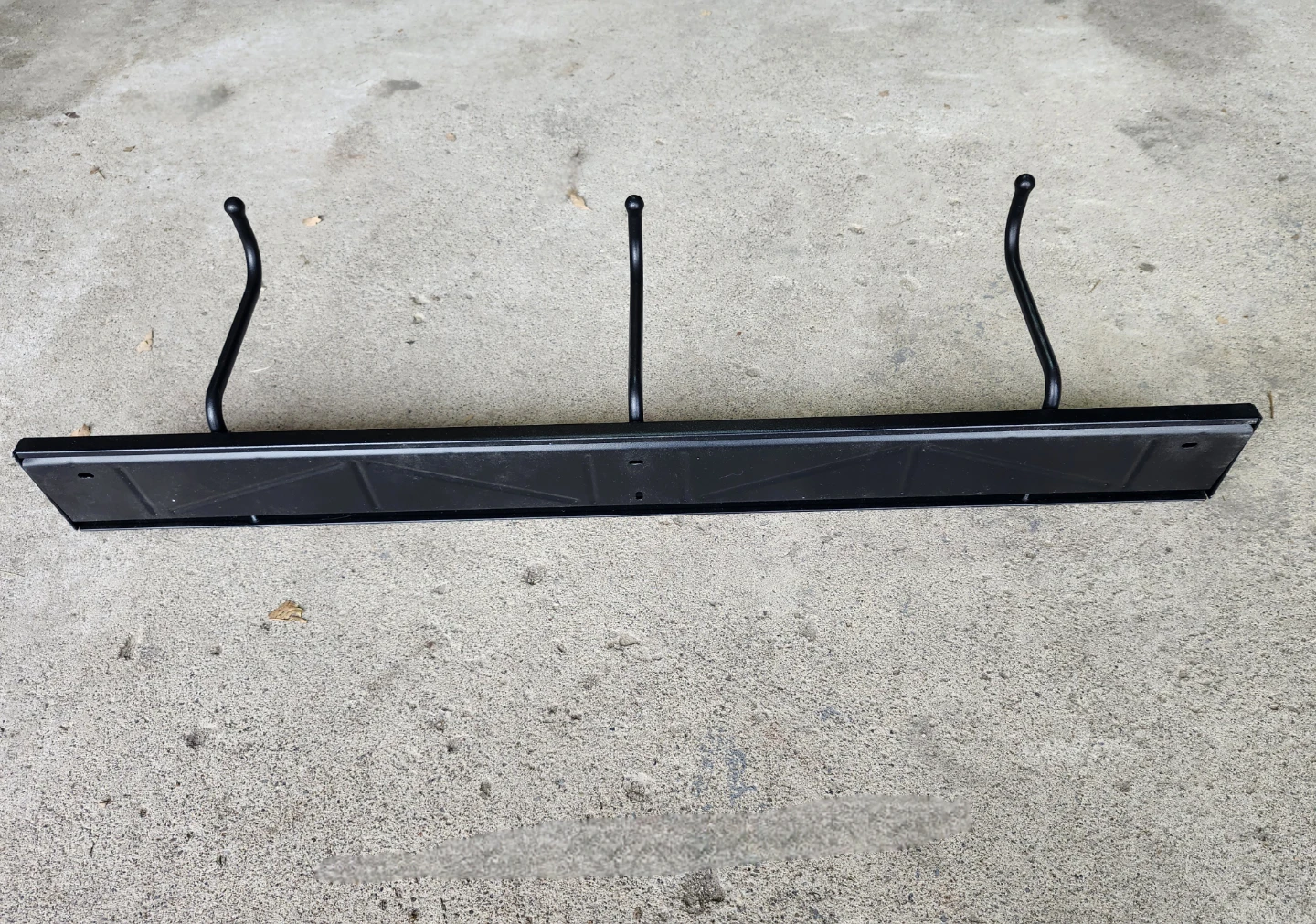 Black Metal 3-Hook Wall Rack - photo 3