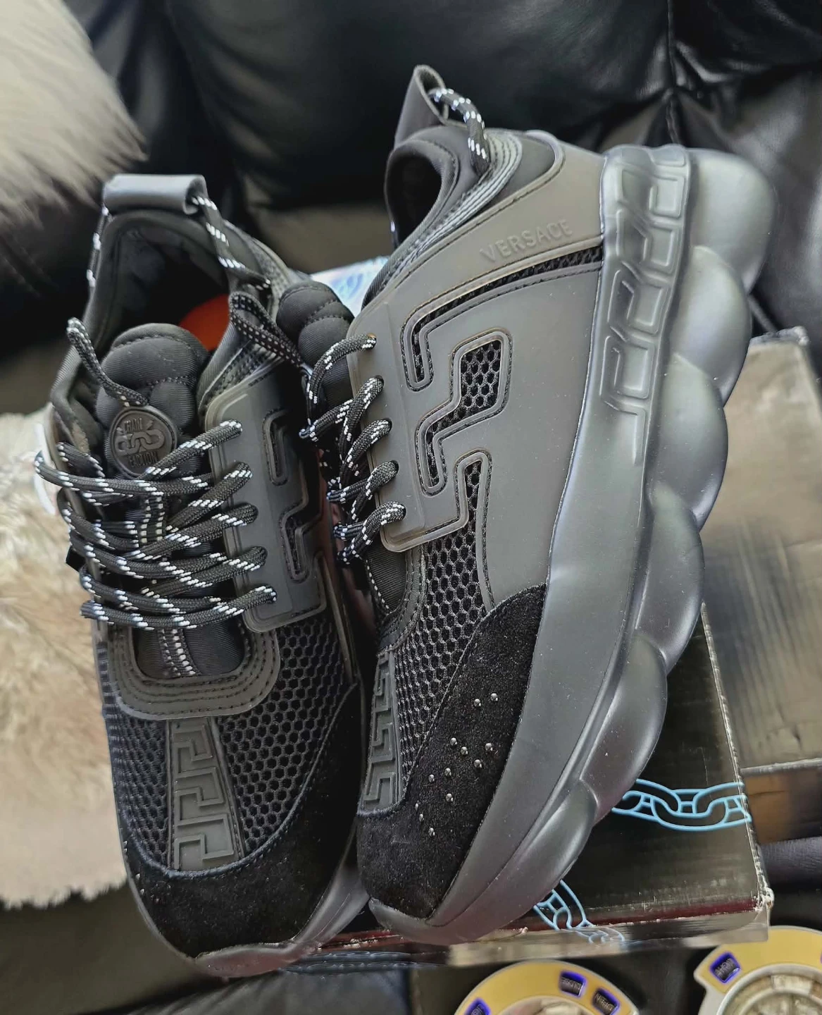 Versace chain reaction runners (44eu) *Authentic