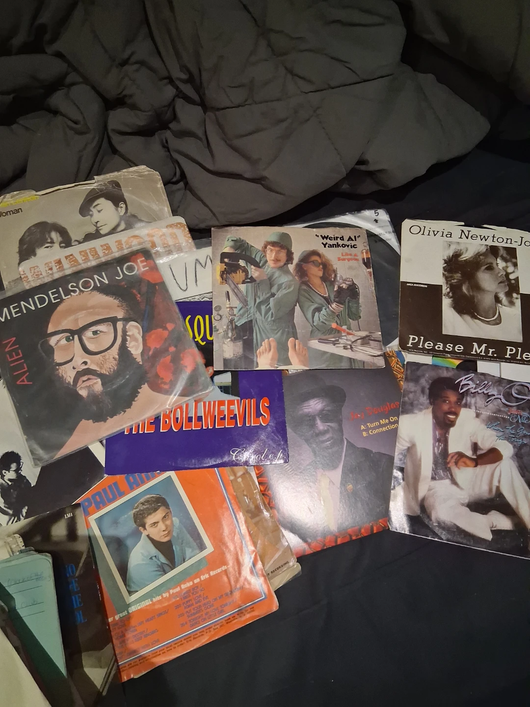 Assorted 45 RPM Vinyl Records Collection - photo 3