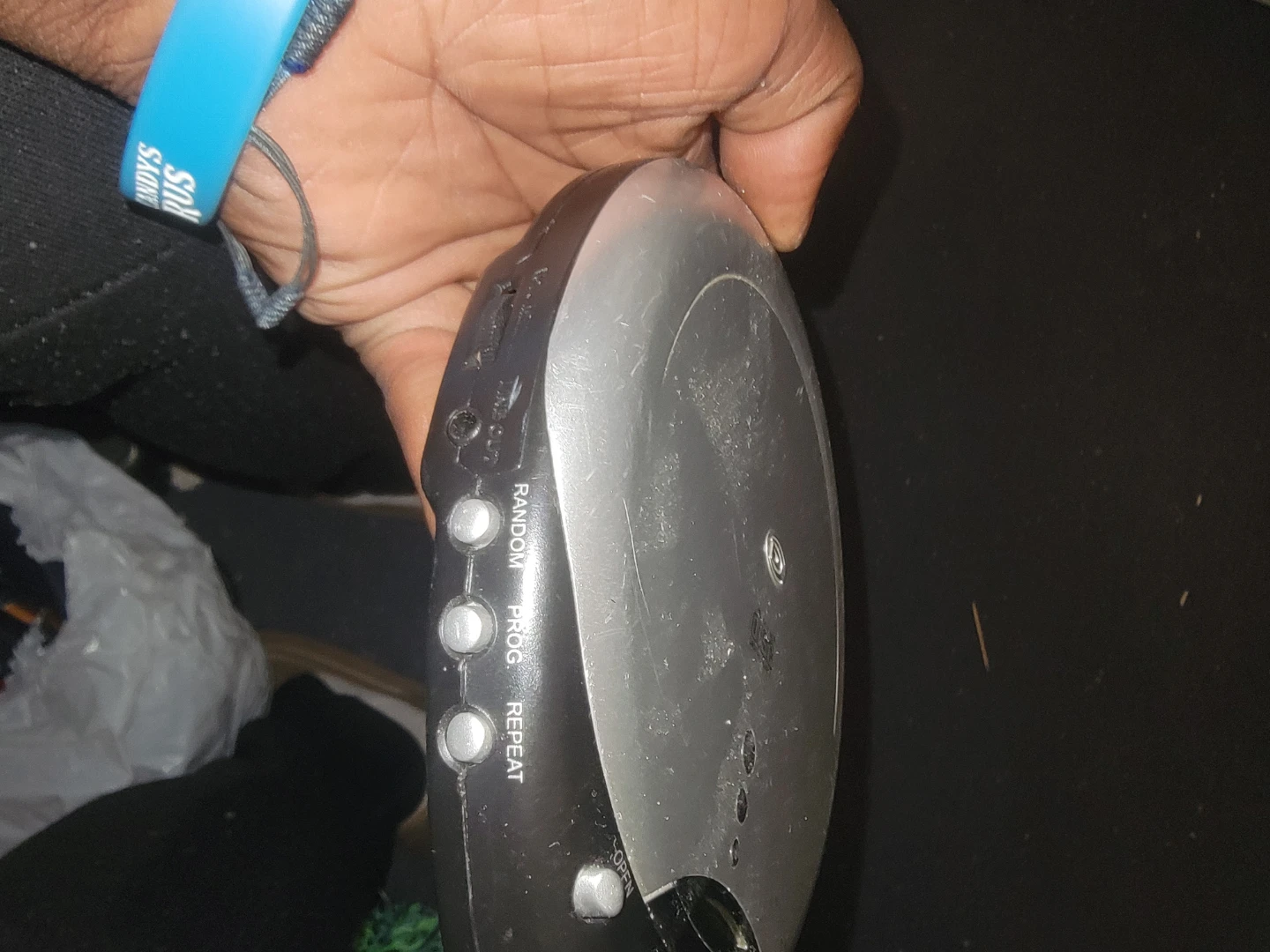 Portable CD Player - photo 3