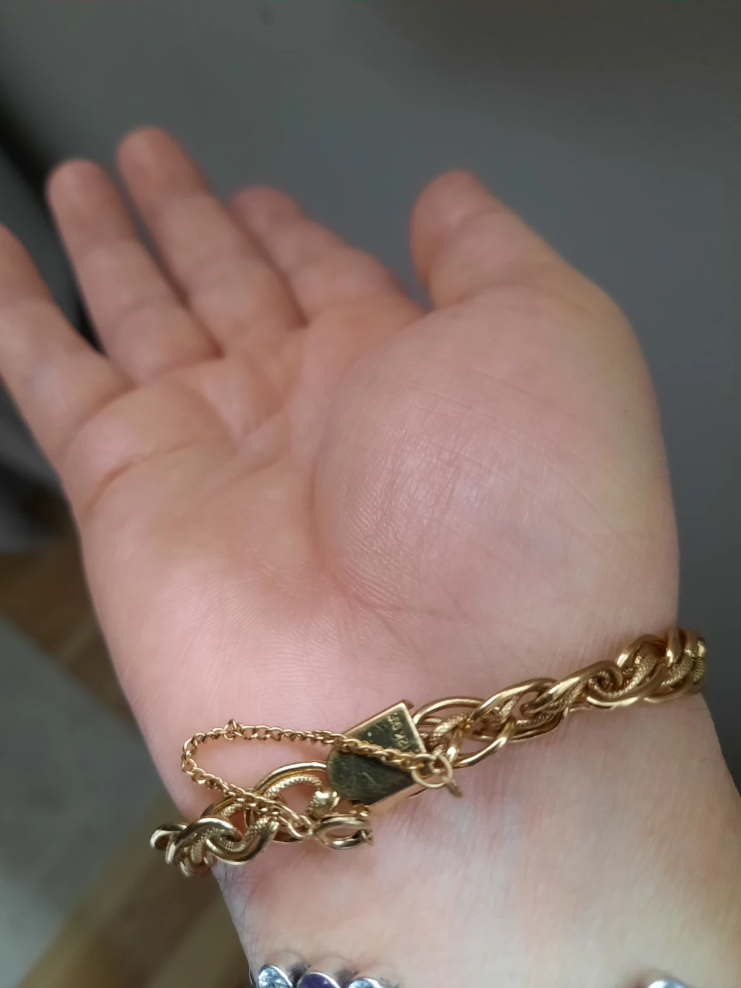 12karat gold filled bracelet  with big charm - photo 3