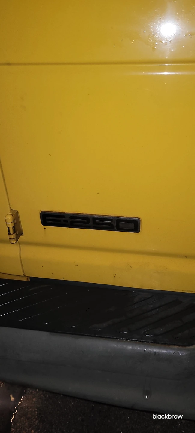 2006 Ford E-250 Van - photo 2
