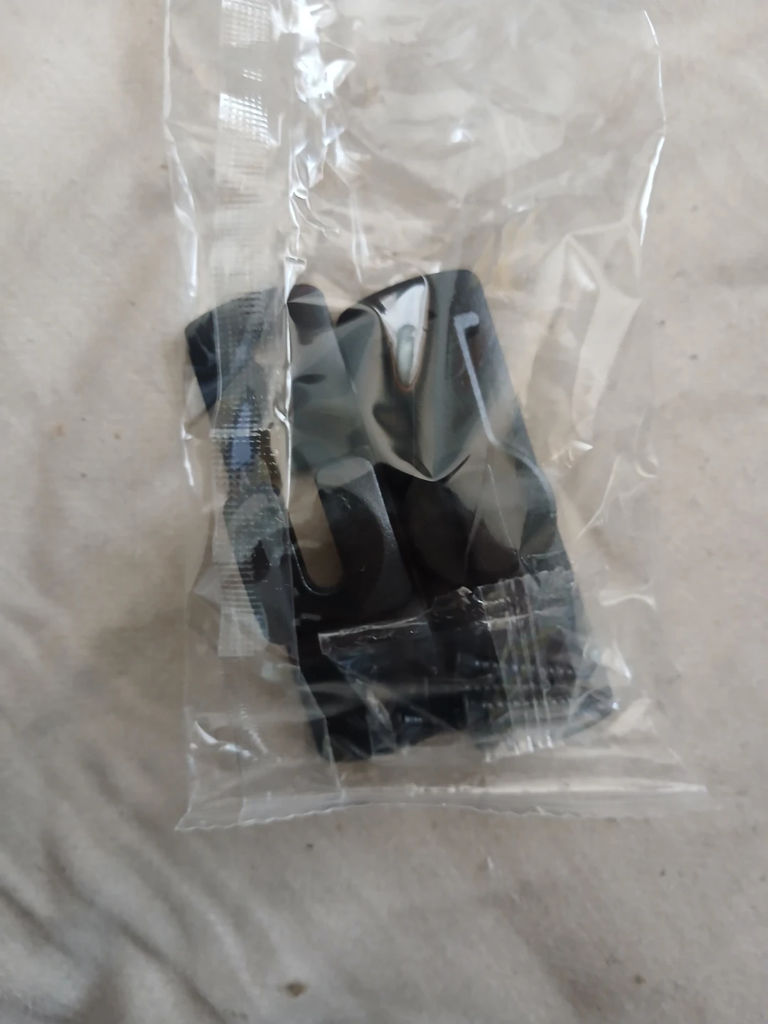 SECCOTNIE Black Wall Mount Brackets With Screws & Adhesive - photo 3