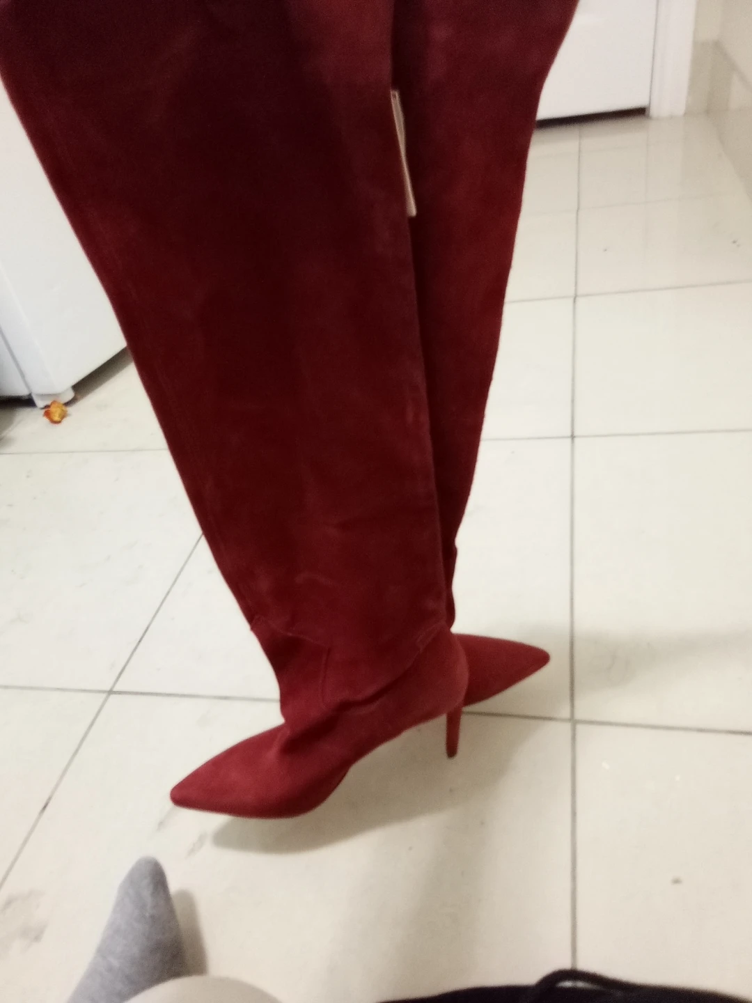 Red Suede Knee-High Boots - Size 6 - photo 3