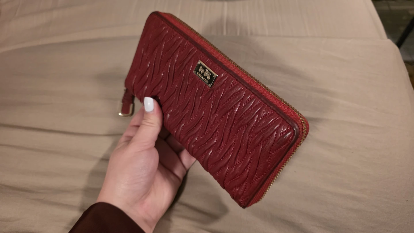 Coach Red Leather Accordion Zip Wallet - photo 4
