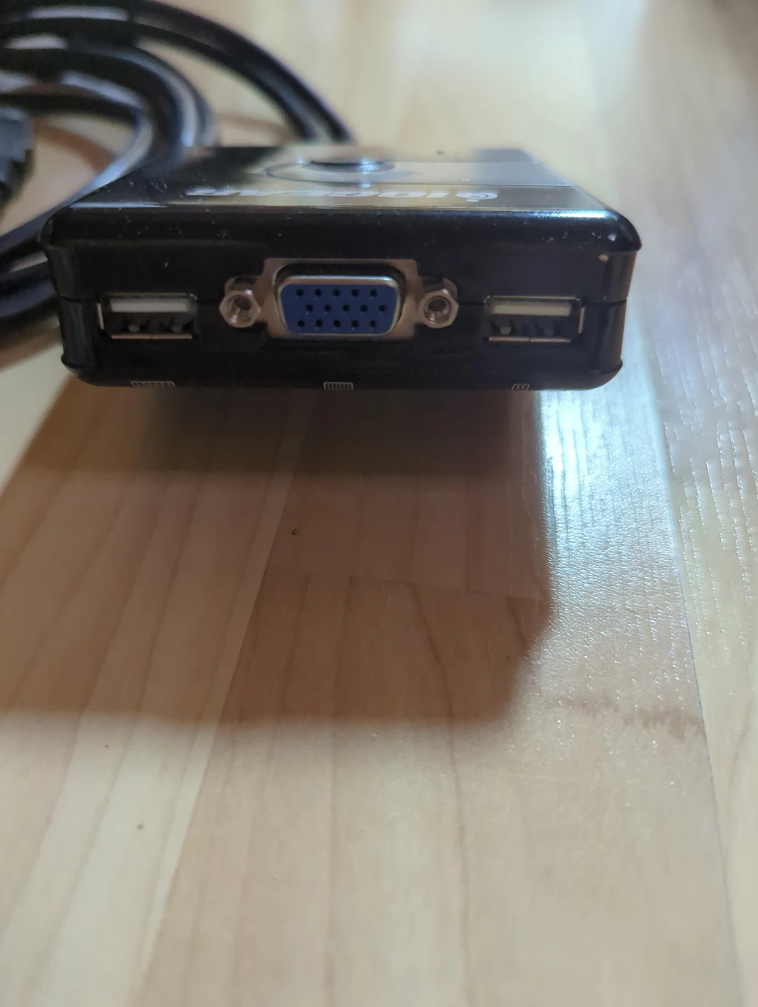 IOGEAR 2-Port USB KVM Switch - photo 2