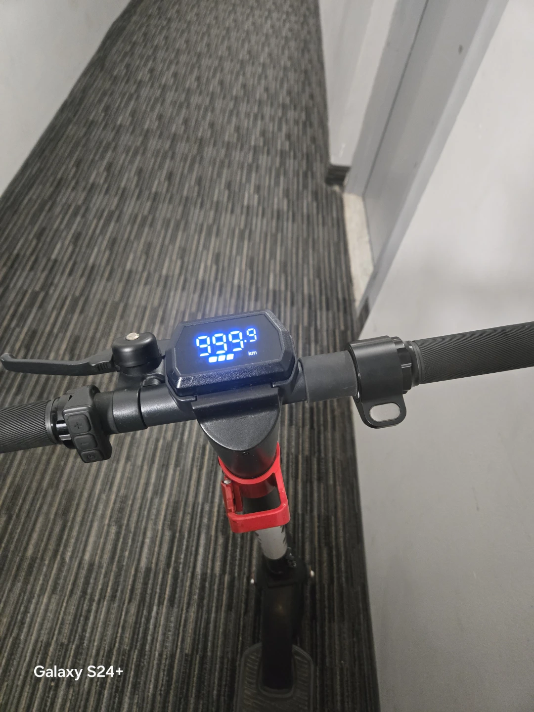 Gotmax Electric Scooter - photo 2