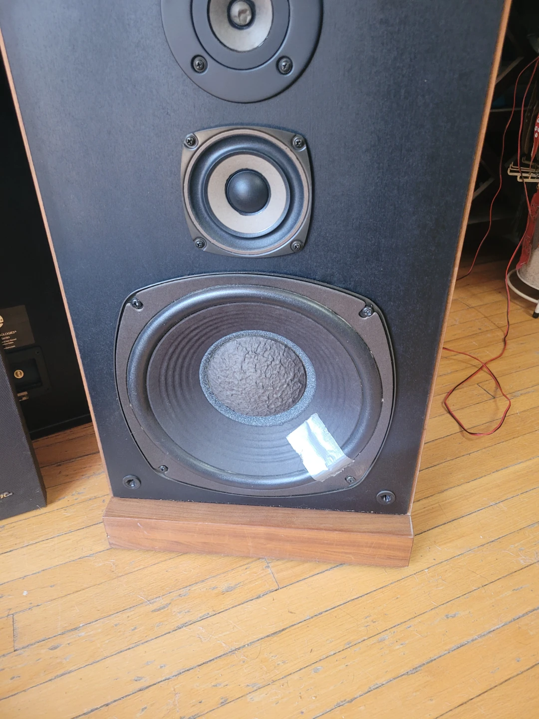 Realistic Optimus-25 Midrange Speakers - photo 3