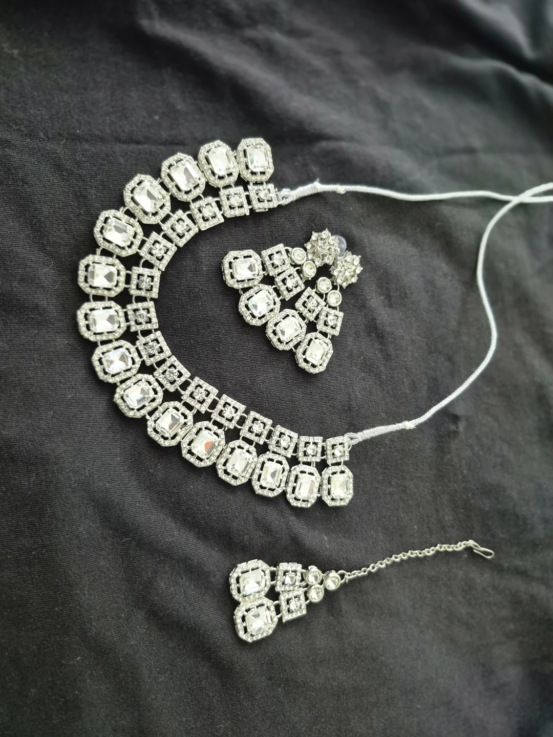 Silver Necklace Earring Set with Tikka - photo 2