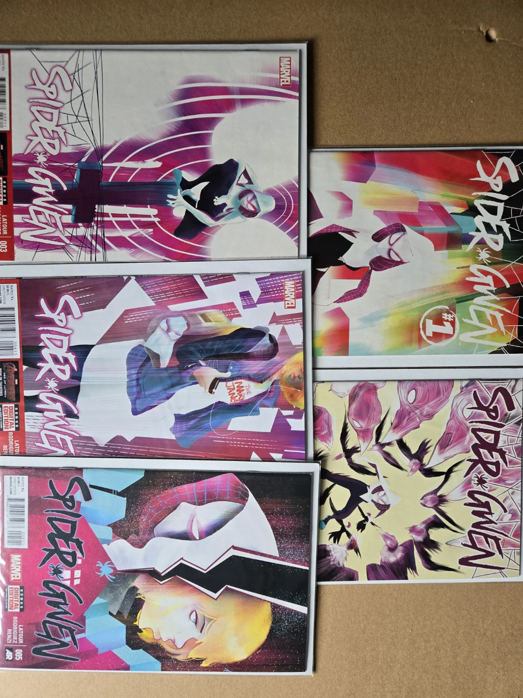 Spider-Gwen Comic Books Lot (Issues 1, 2, 3, 4, 5)