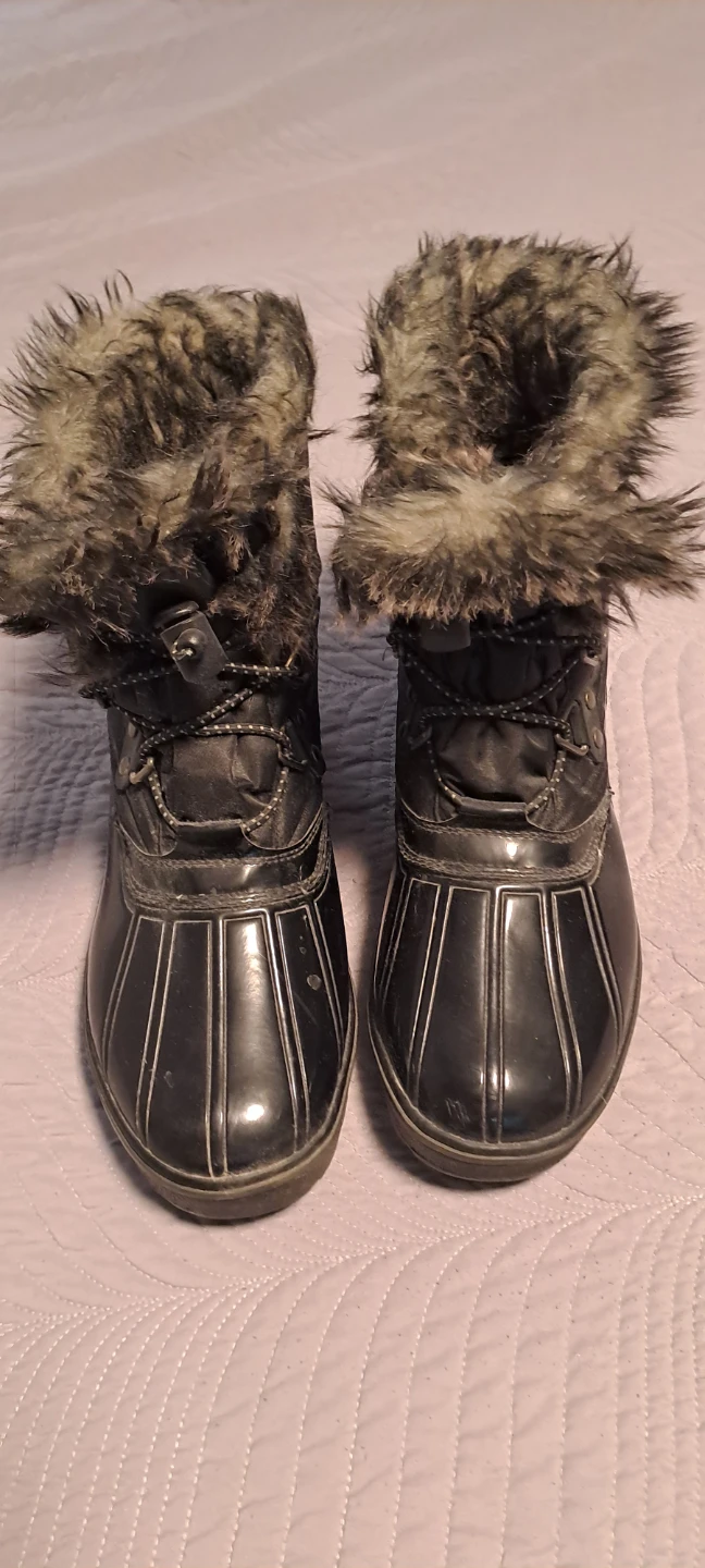 ALDO Women's Black Faux Fur Lined Winter Boots