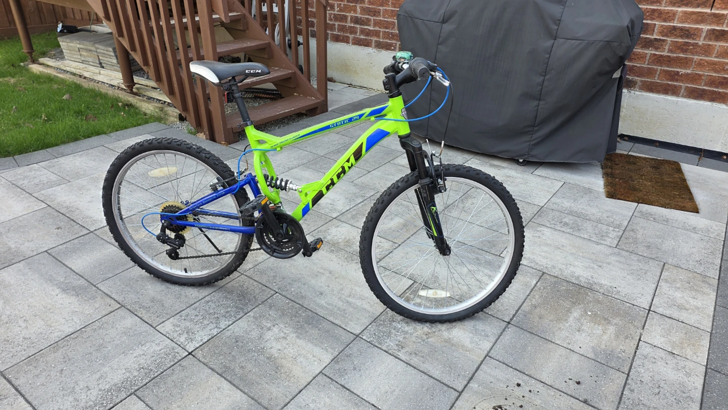 CCM Static 24 Full Suspension Mountain Bike