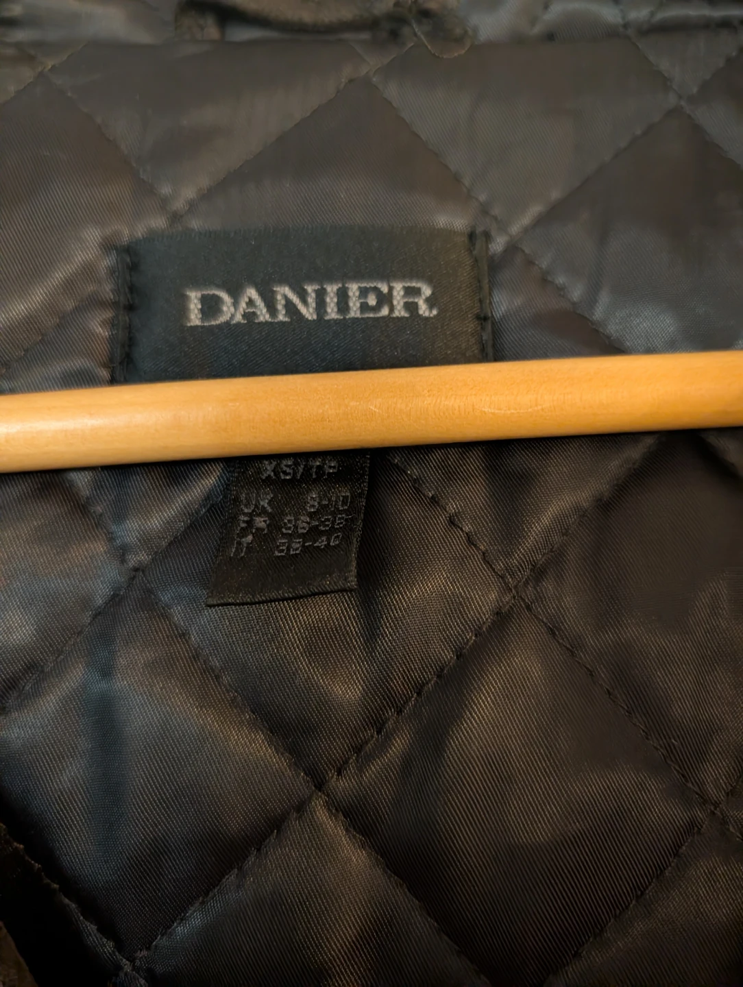 Danier Leather Black Fur Hood Leather Jacket - XS/TP - photo 2