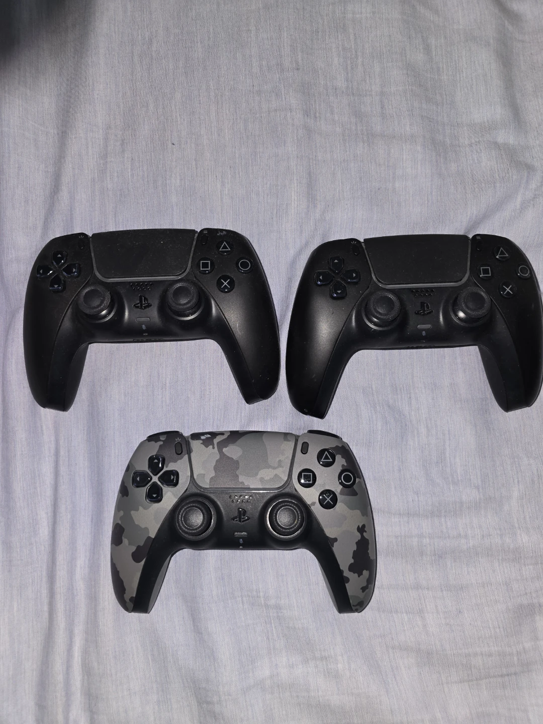 PlayStation 5 DualSense Wireless Controllers (3-Pack)