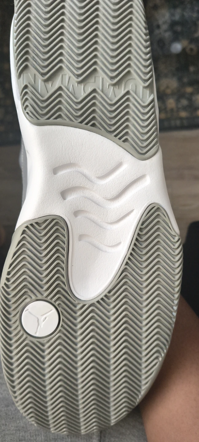 Jordan grey size 10 shoes for 80 buy pls - photo 3