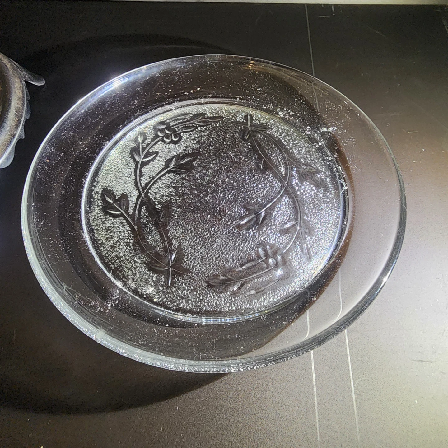 Glass Trivet with Floral Embossing - photo 3