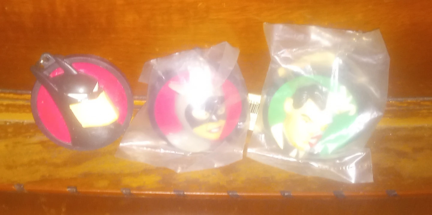 Set of 3 Batman Character Collectible Key Chains - photo 2