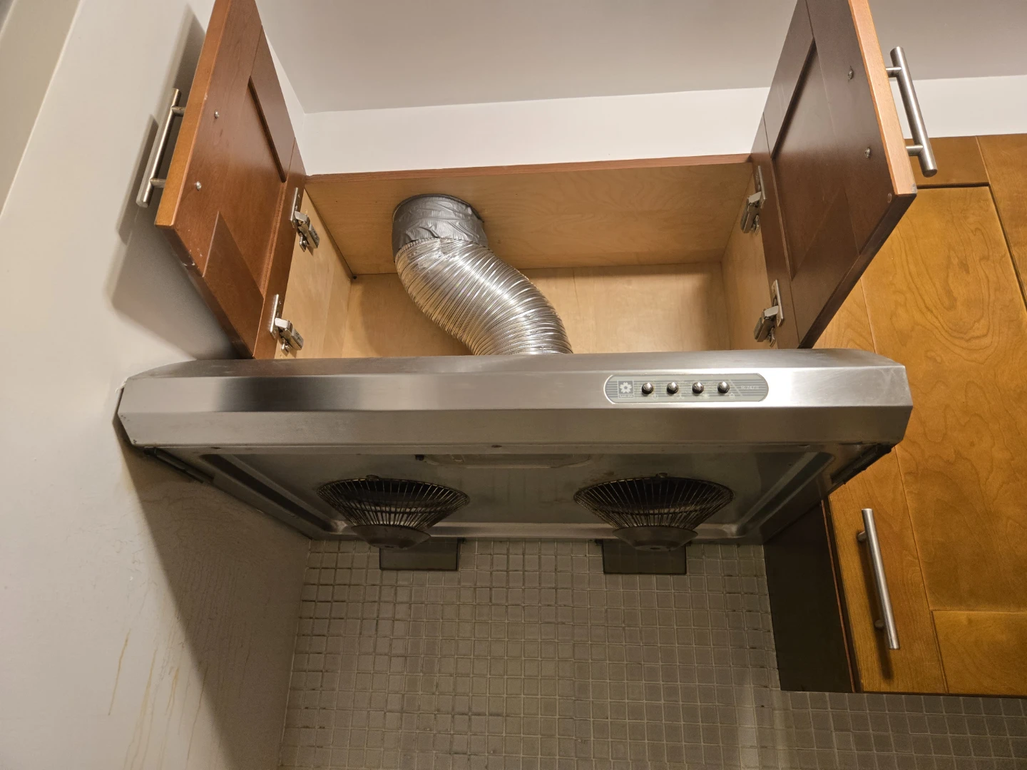 Under Cabinet Range Hood - photo 2