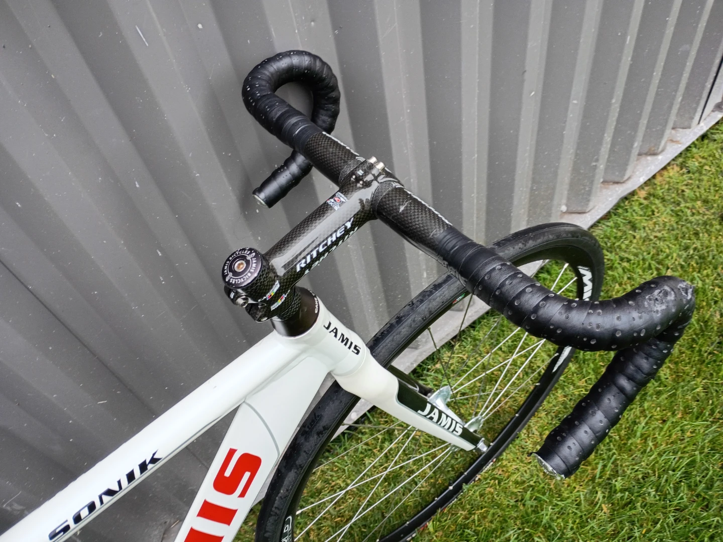 Jamis Sonik Track Bike + Accessories - photo 5