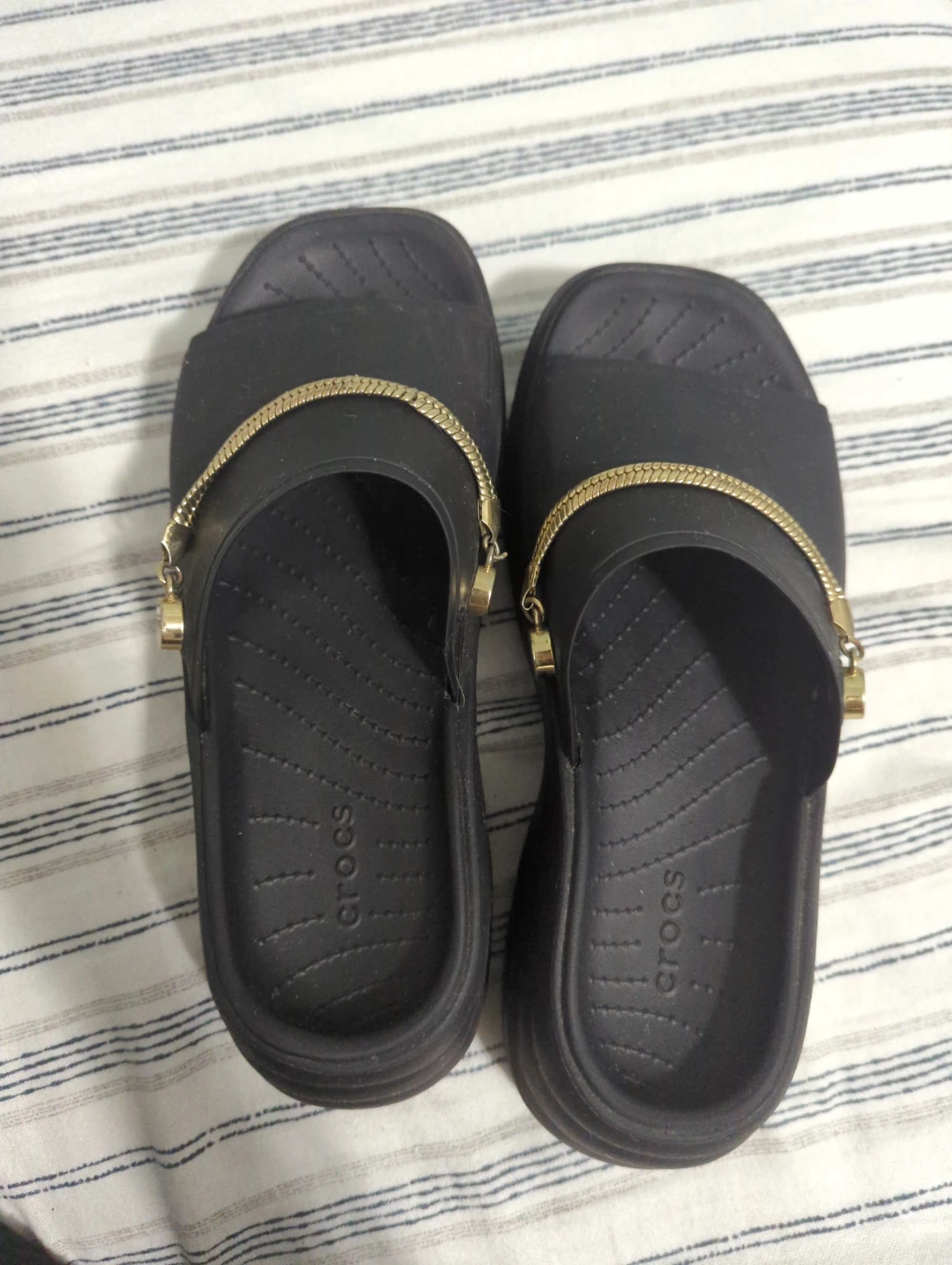 Crocs Classic Clog K Slides - black - photo 3