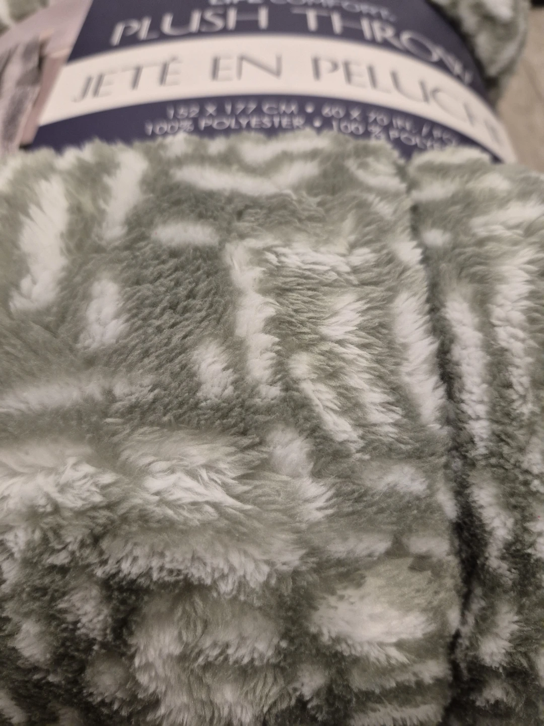 Life Comfort Plush Throw Blanket Grey White 60 x 70 in. - photo 2