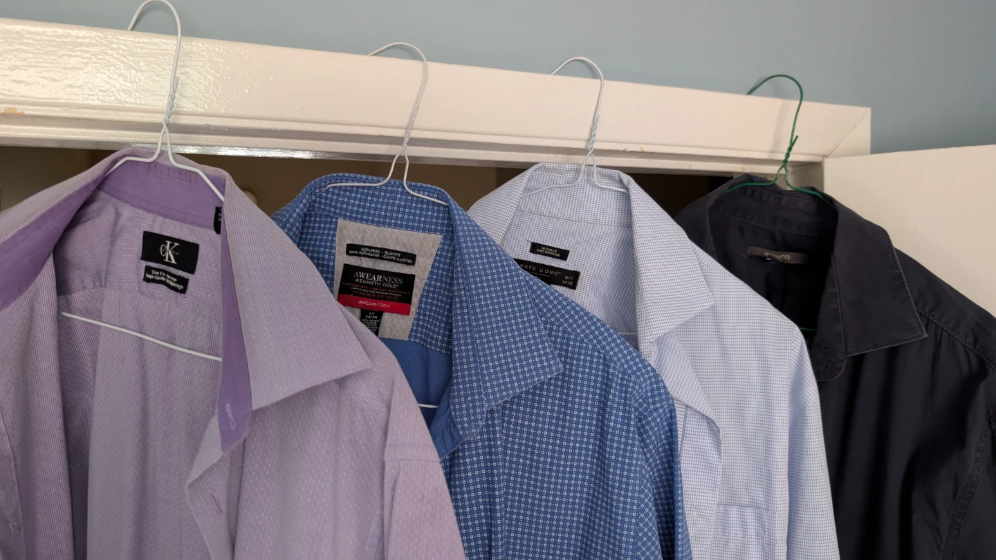*Bundle* 4 Men's Dress Shirts - Large - photo 2