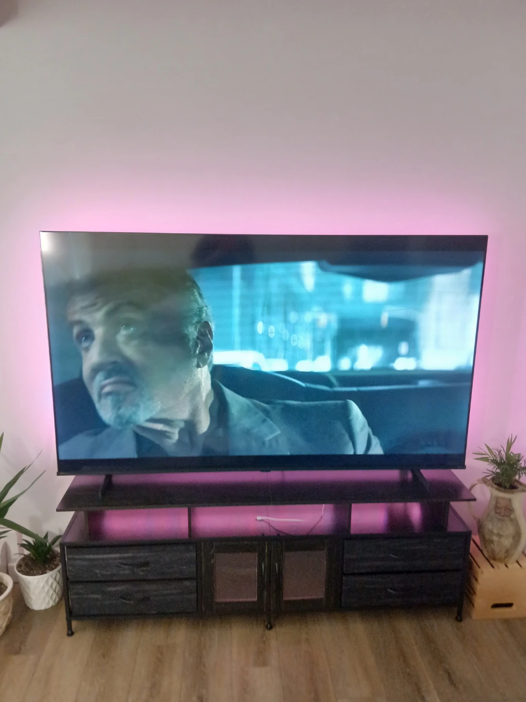 Hisense 75R63N 75" 4K UHD Smart TV - photo 3