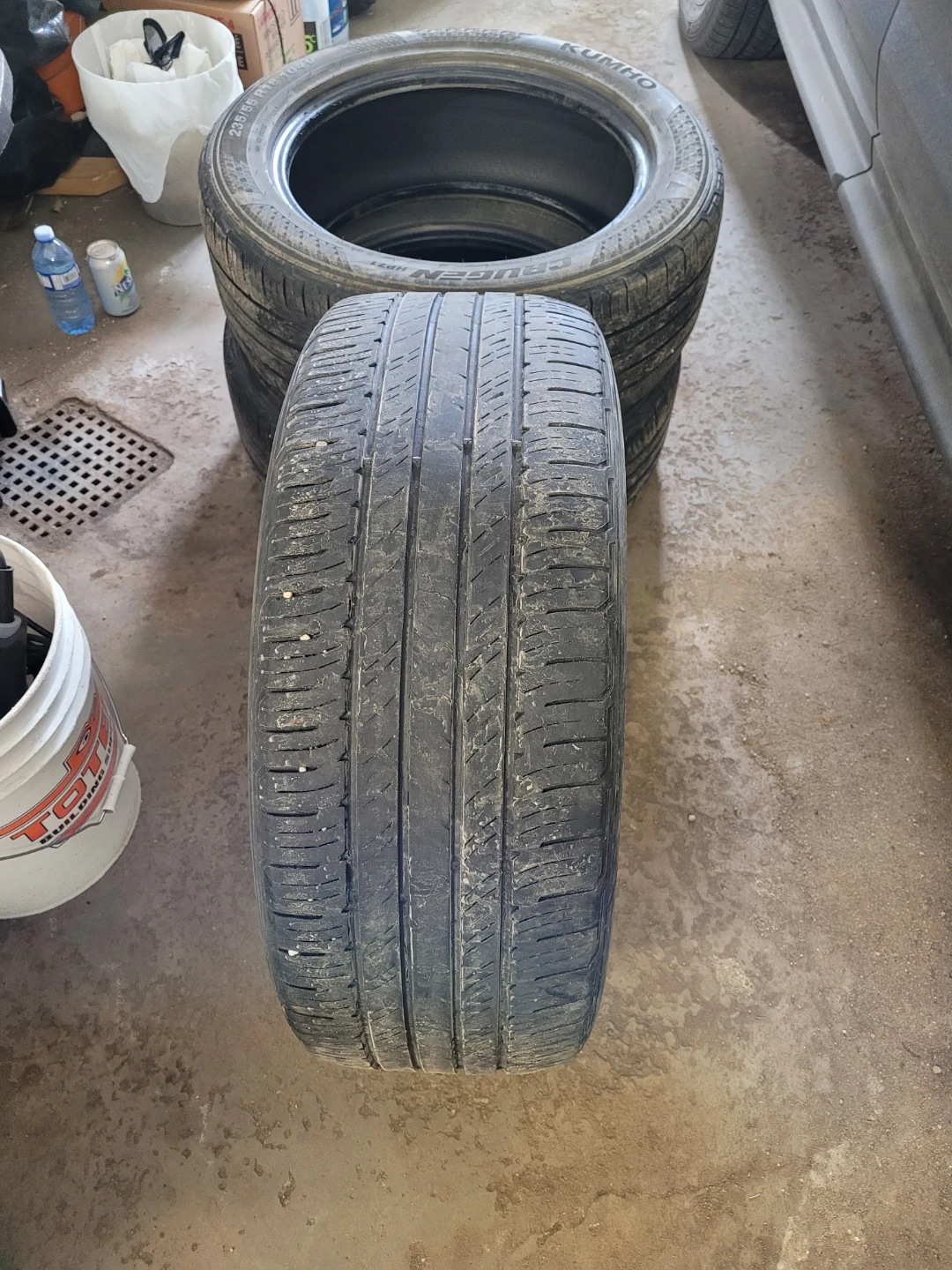 Kumho Crugen HP71 Tires 235/55 R18 All Season  3 tires