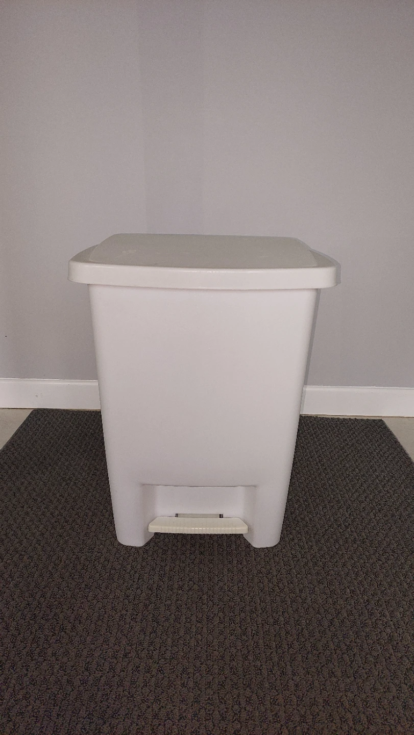 White Plastic Step Trash Can