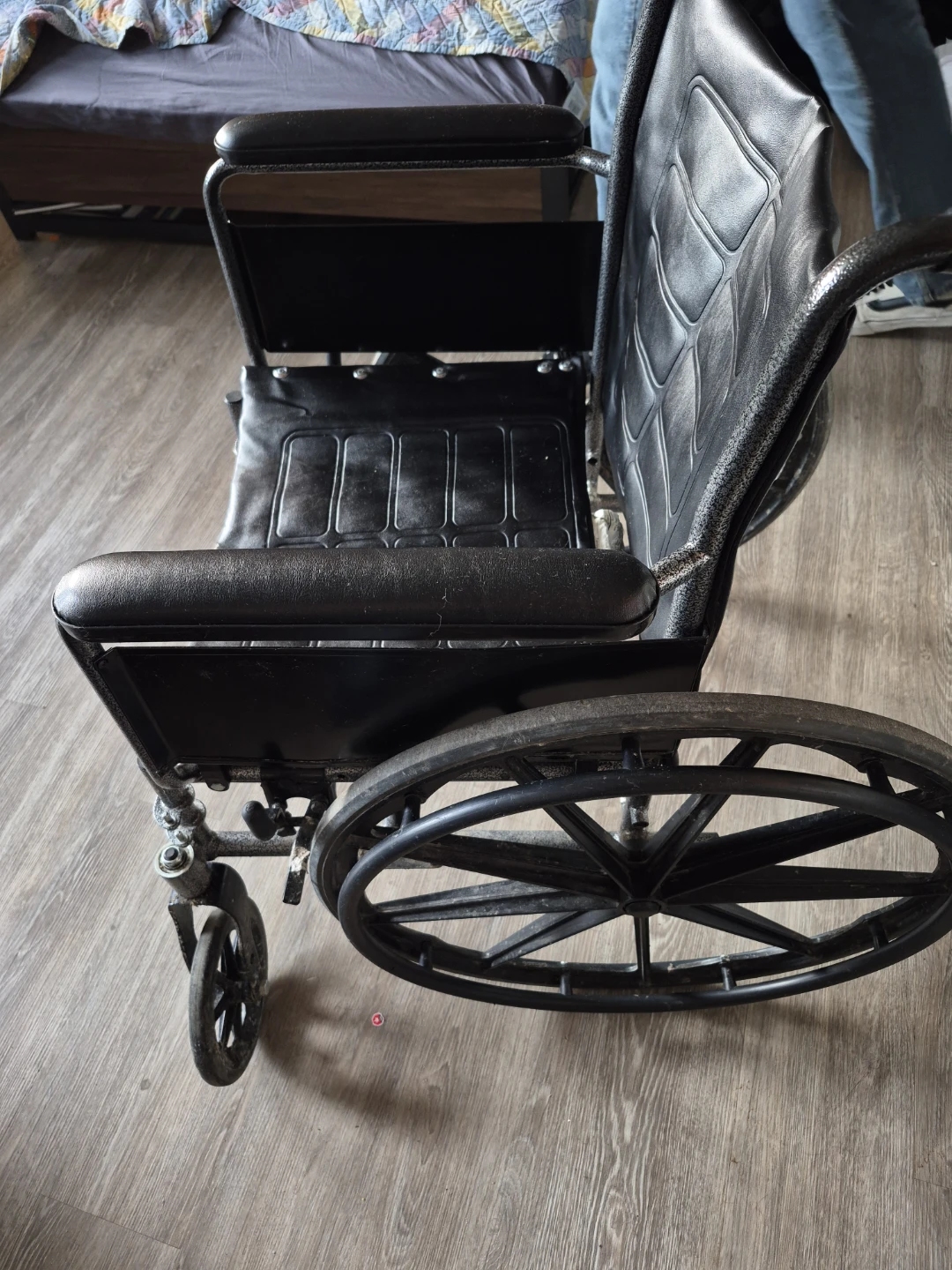 Wheelchair - photo 2