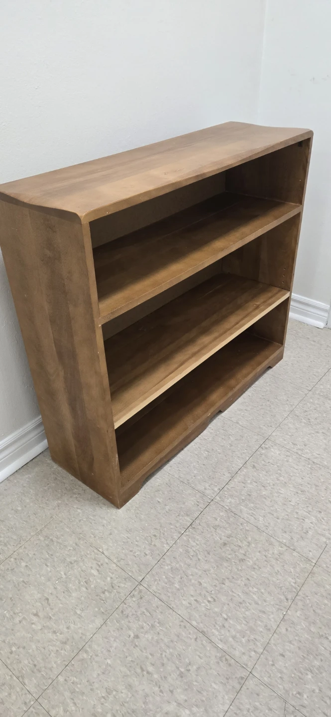 Wooden 3-shelf bookcase - photo 2